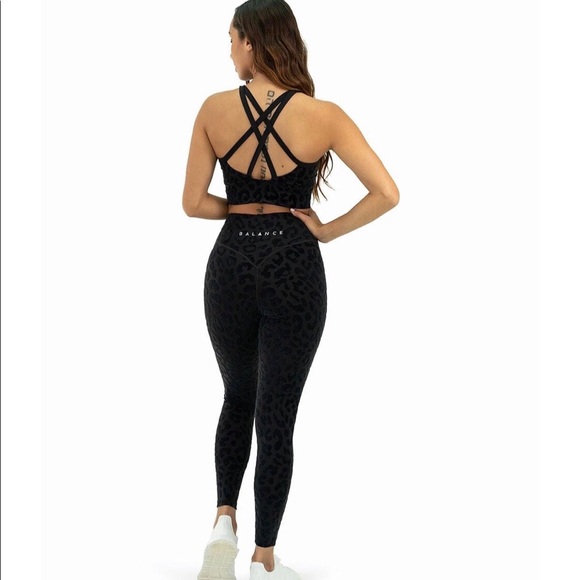 Balance athletica leggings - Picture 2 of 3